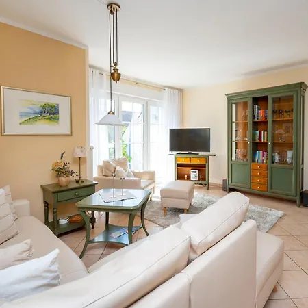 Hoppenberg 24 - Haus Sommerfeld Ferienhaus Ostseeheilbad Zingst