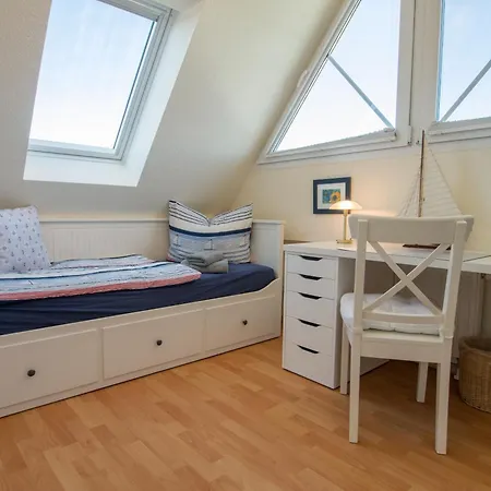 Hoppenberg 24 - Haus Sommerfeld * Ostseeheilbad Zingst